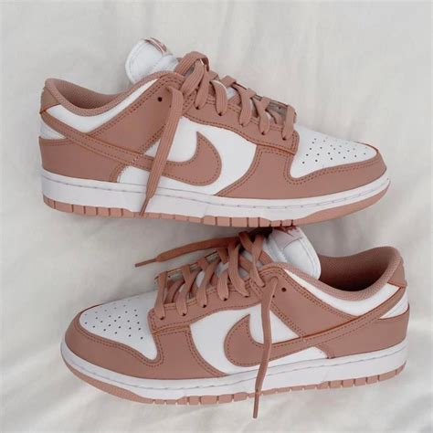 nike dunks dusty rose.